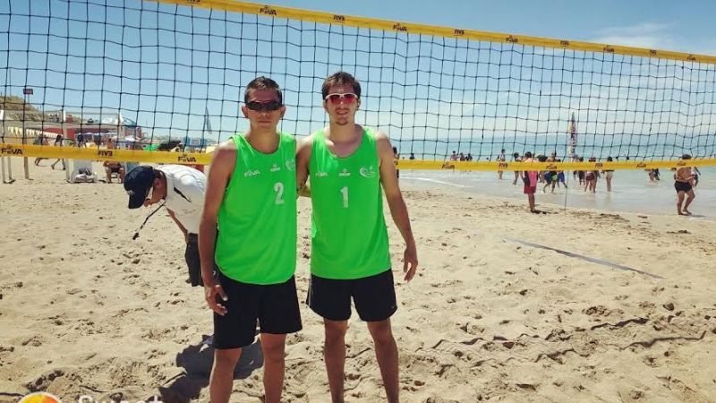 Voley y fútbol, imparables en 1º Juegos de Playa