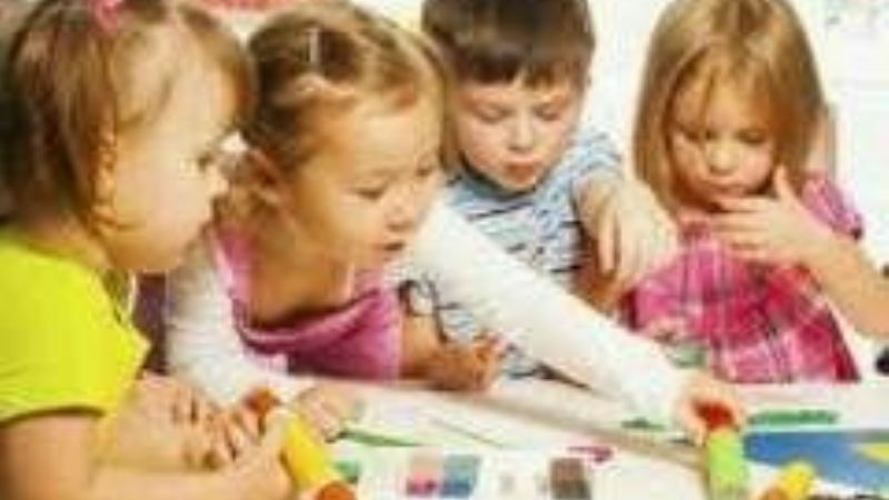 Taller Artístico Navideño en Mutquín