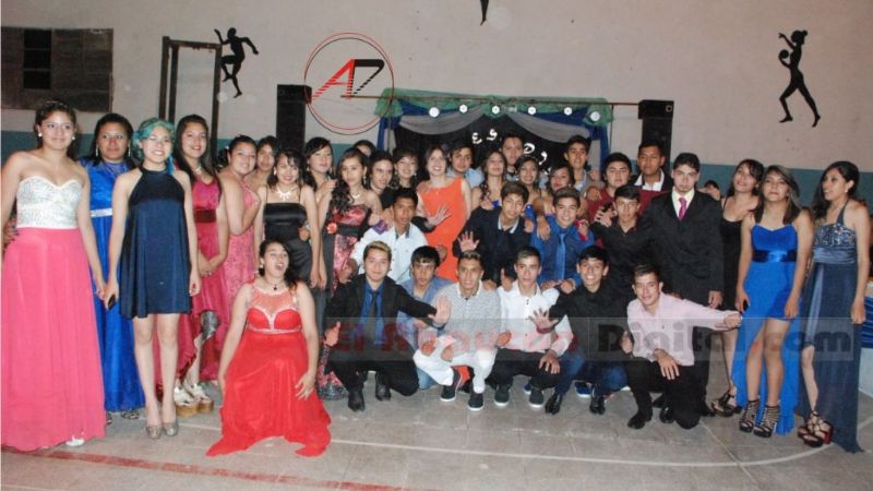 Alumnos egresaron en Fiambalá