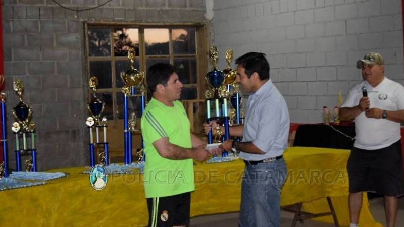 Se disputaron las finales de fútbol en las Olimpiadas Policiales