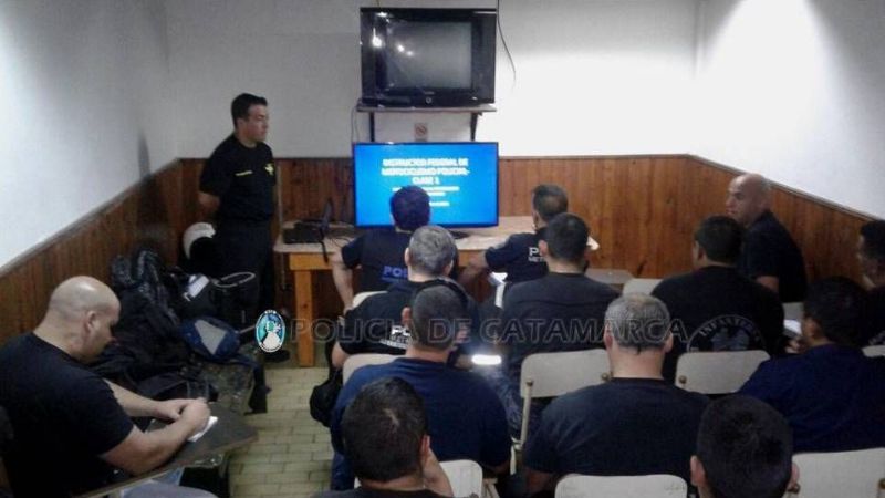 Un efectivo policial aprobó un importante curso de capacitación en Buenos Aires
