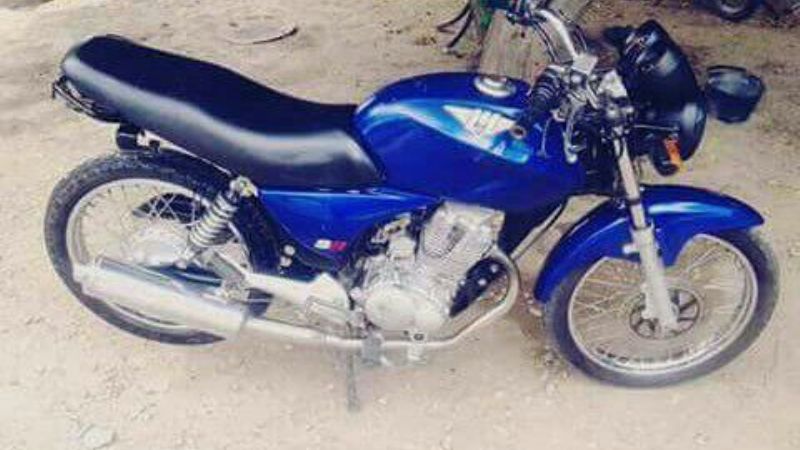 Le robaron la moto mientras realizaba trabajos de construcción