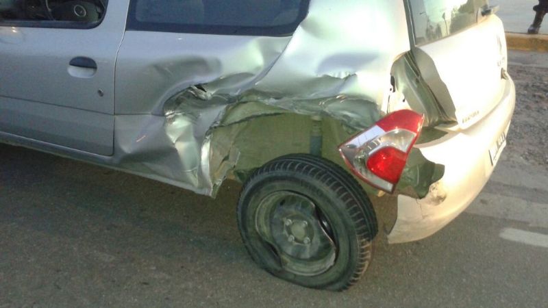 Chocó a una mujer y se fugó dejándola herida