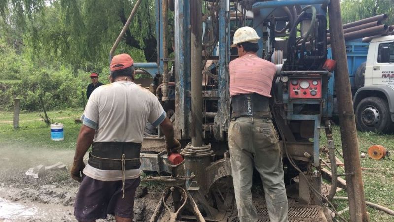 Trabajan para un nuevo pozo de agua en la Higuera