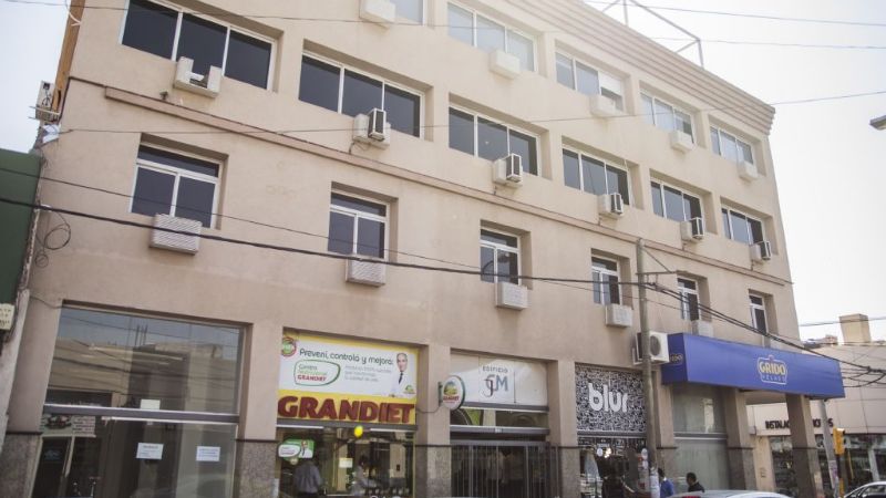 Artesanos levantaron el acampe