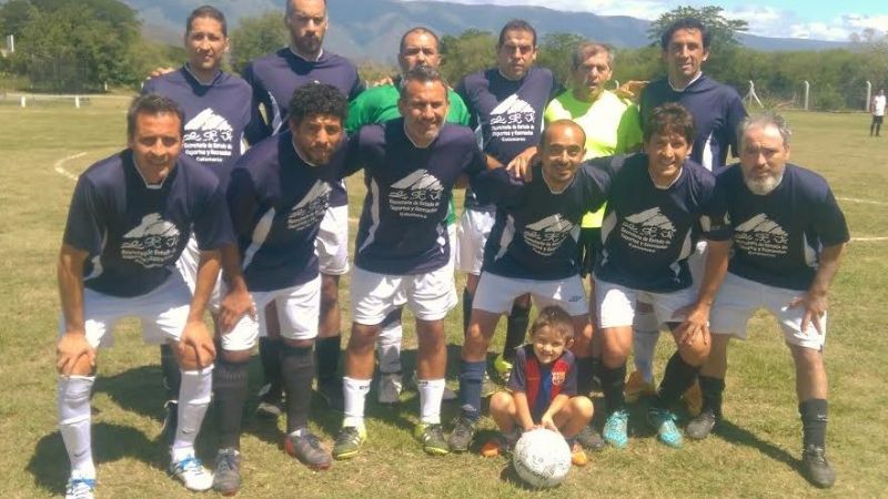 Médicos campeones en Sénior y pelean la Maxi con los Abogados