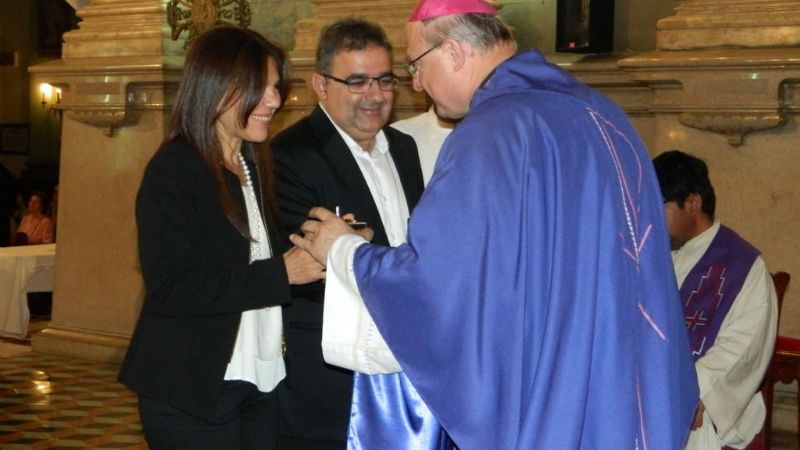 “No basta la devoción, si ello no está basado en el cimiento del Dios Amor”