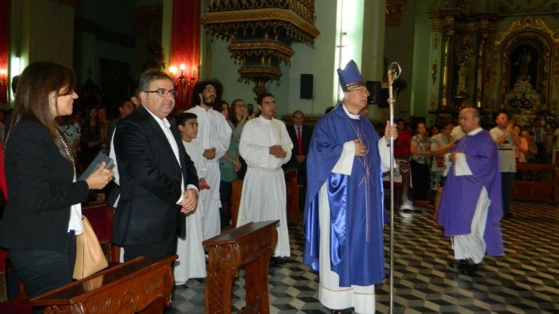 “No basta la devoción, si ello no está basado en el cimiento del Dios Amor”