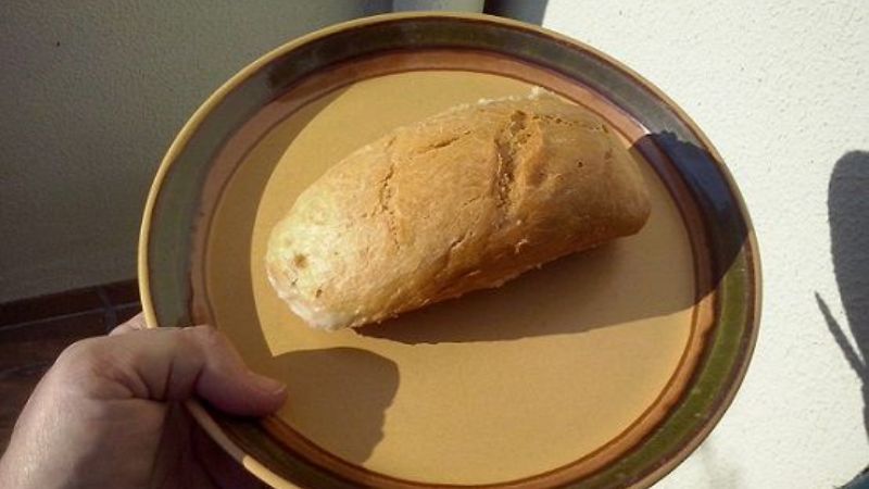 Intentó ingresar ansiolíticos en un trozo de pan a una comisaría