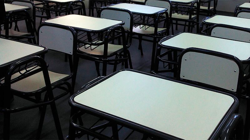 Docente no lo aprobó y reaccionó violentamente