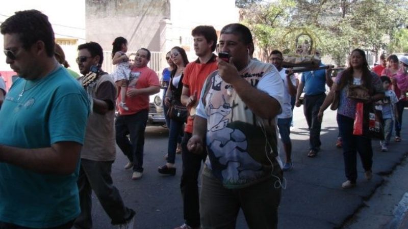 Misachico con pesebres por las calles de la ciudad