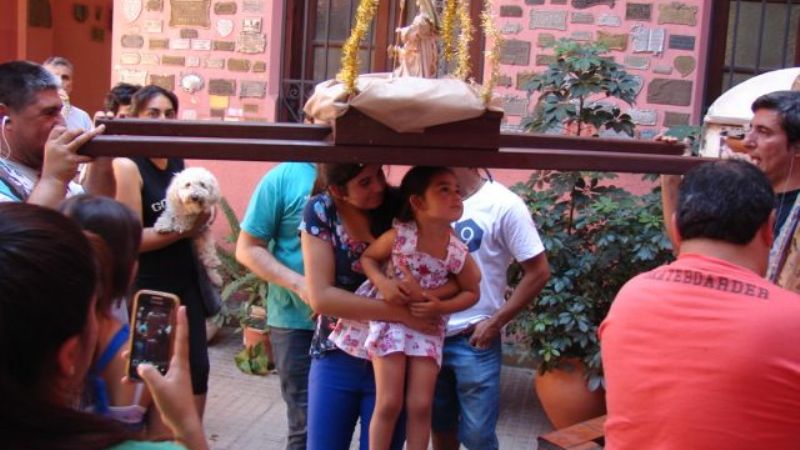 Misachico con pesebres por las calles de la ciudad