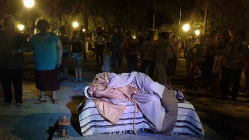 Pesebres vivientes en los barrios Villa Cubas y Eva Perón