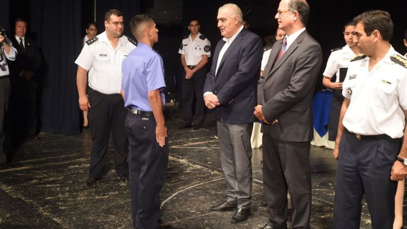 Gutiérrez presidió el acto de colación de la Escuela de Cadetes