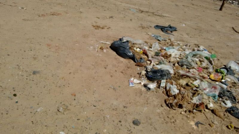 La Pata de la Mentira: Basural clandestino y alambrado a medias