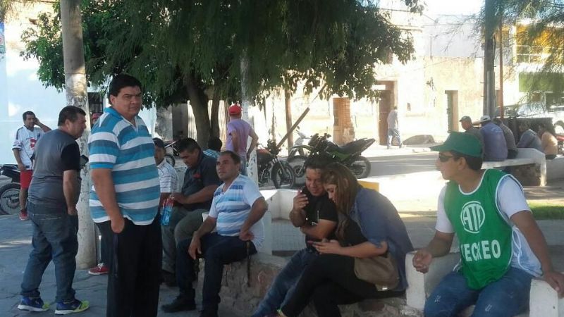 Arde el municipio de Recreo y Herrera critica a Corpacci por el bono