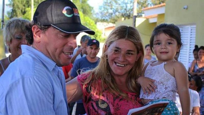 Entregan 15 viviendas en Polcos