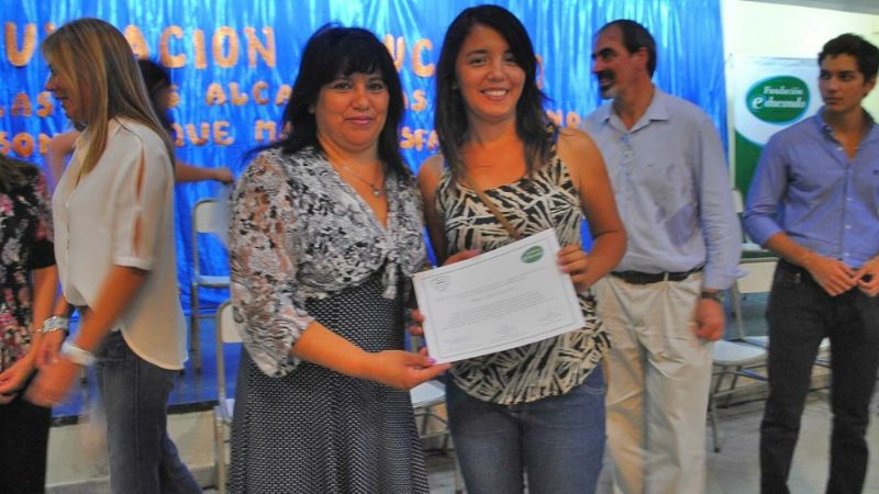 Celebrado egreso de 380 catamarqueños capacitados por la Fundación Educando
