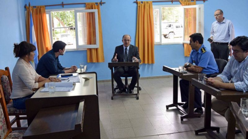 Denett aclara “dudas” sobre la Guardia Urbana en Fray M. Esquiú