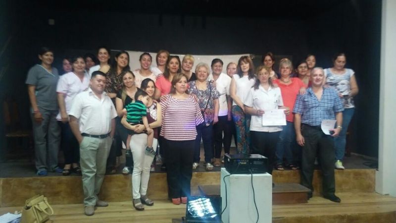 Cierre del curso de auxiliares de odontología para personal de postas