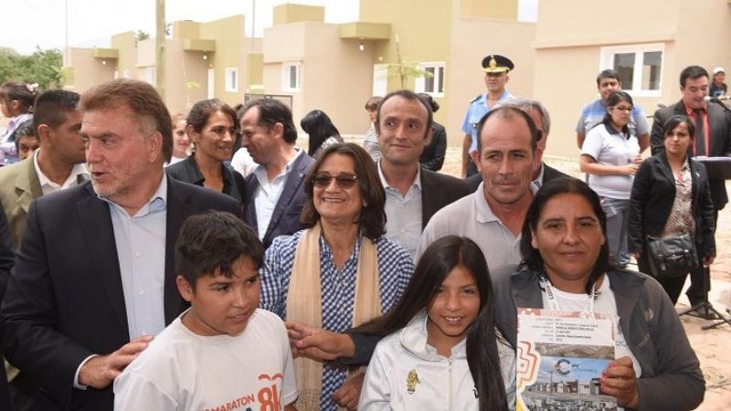 "Tenemos que aprender a trabajar juntos, la disputa estéril no sirve para nada"