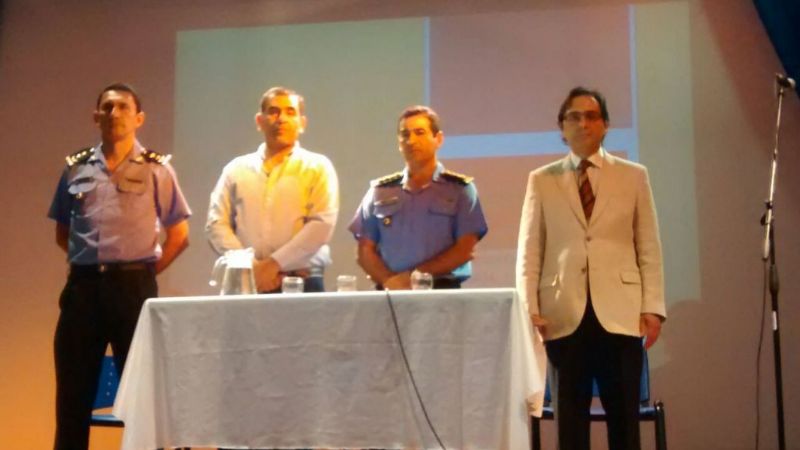 Importante charla sobre violencia de género