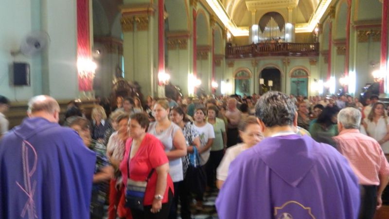 “Adviento es el tiempo de acrecentar en nuestros corazones el deseo de Dios”