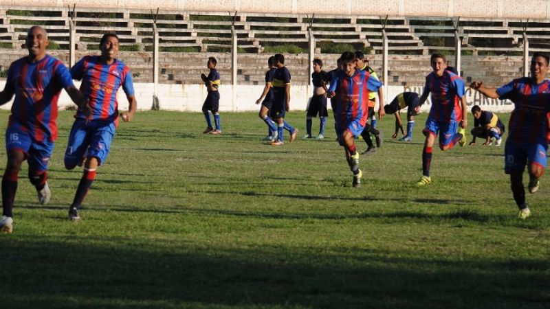 El “día de los arqueros”, Obreros acertó un penal más y ascendió