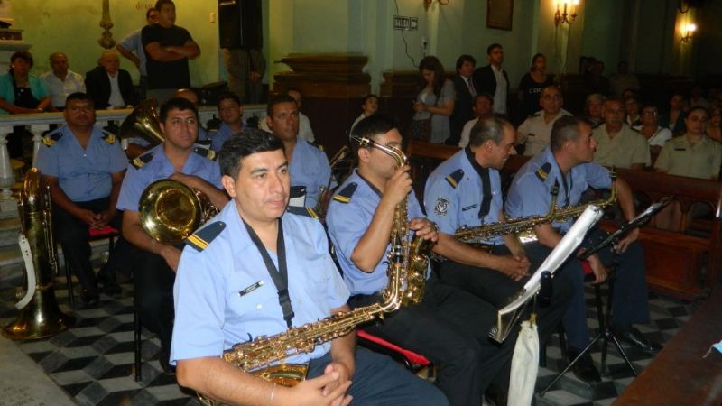 Las Fuerzas de Seguridad tributaron honores a la Virgen del Valle