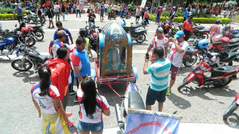 Con esfuerzo y emoción, miles de peregrinos llegan a venerar a la Morenita del Valle