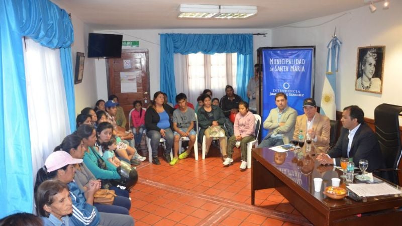 Se anunció la construcción de viviendas rurales y mejoras habitacionales en Santa María