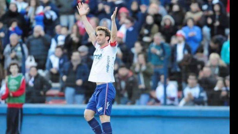 Se confirmó la llegada del veterano Alonso a River