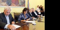 Convenio..  Firman convenio para obras por 50 millones