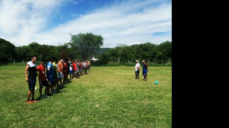 El “Mara” Villafañe volvió como DT a Independiente de San Antonio