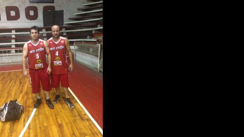 Hindú continúa invicto en el Torneo de Verano