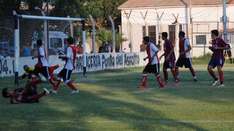San Lorenzo de Pomán venció 1-0 a Villa Dolores, en el “Prevedello”