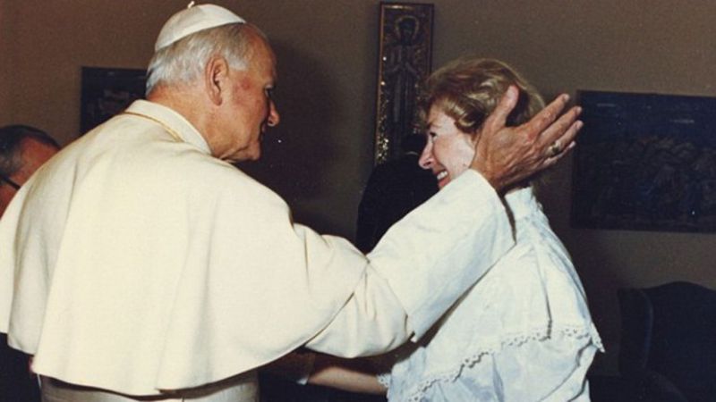 La relación del Juan Pablo II con una mujer fue "una broma de San Valentín"