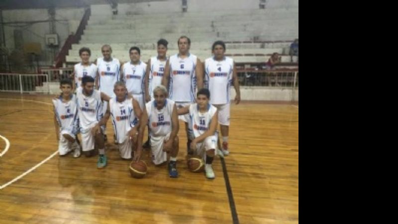 Triunfos de Juventud y Villa Cubas en “Los x el básquet”