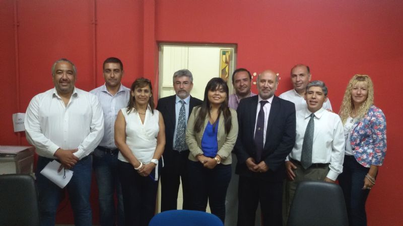 Asumieron nuevos directores en Educación