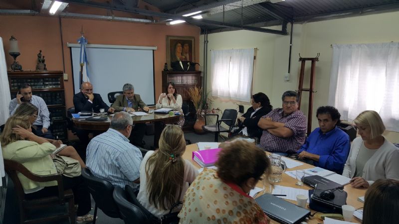 Primera reunión con rectores de IES de gestión estatal