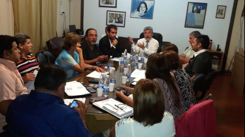 Gutiérrez no da respuesta y se enrarece el clima en Educación