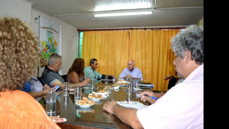 Malnis se reunió con directivos escolares de Valle Viejo