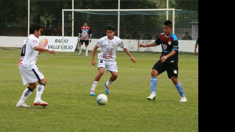 Aconquija para frenar a Zapla y el “Santo” para empezar a sumar