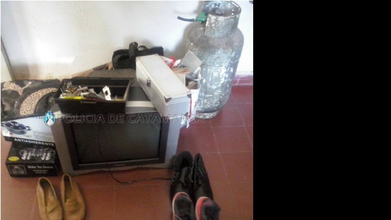 Secuestran elementos de dudosa procedencia