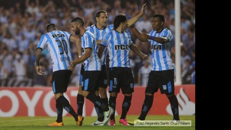 En la “Academia” hubo cátedra de Racing: 4-1 al Bolivar