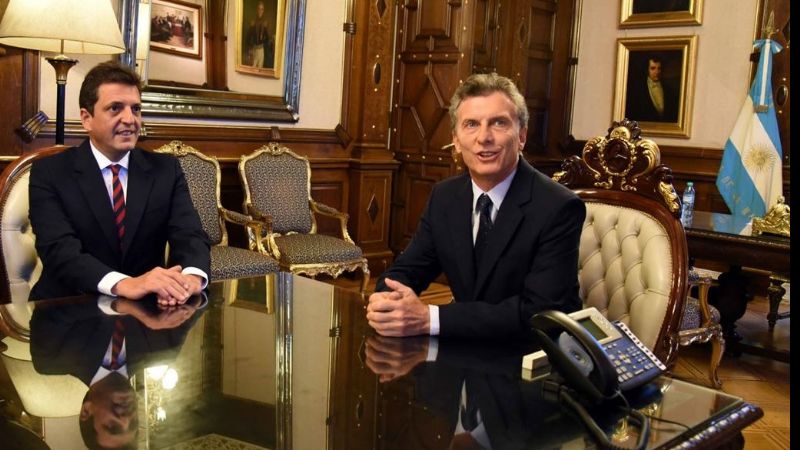 Dividir al peronismo parece más efectivo que pactar con Massa