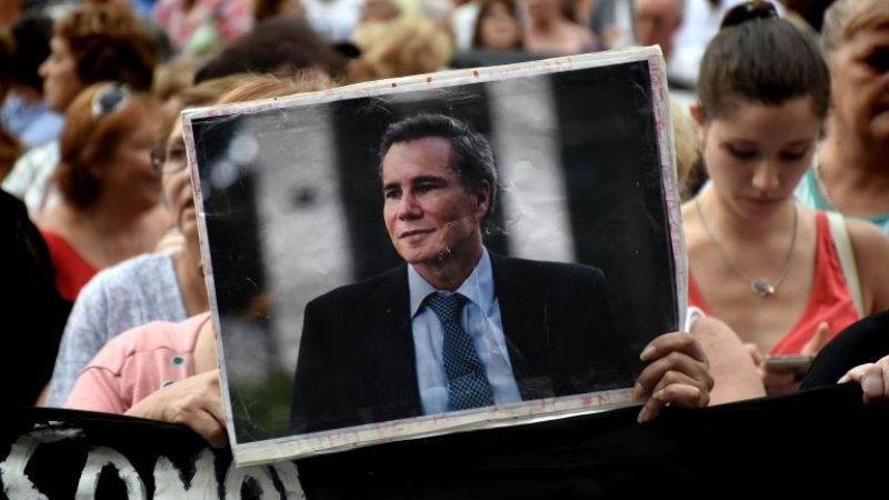 Nisman fue asesinado, según dictamen del fiscal Sáenz