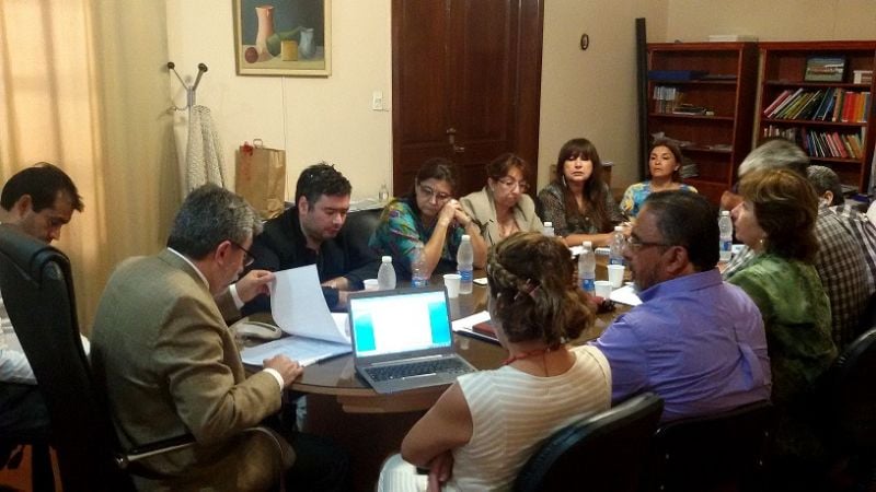 Se dilata el acuerdo con los gremios en la paritaria docente