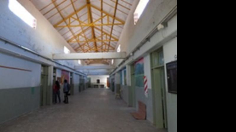 La escuela técnica con actividades áulicas normales