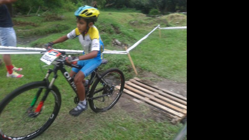 El “Matu” López se consagró subcampeón del abierto NOA de MTB en Tucumán